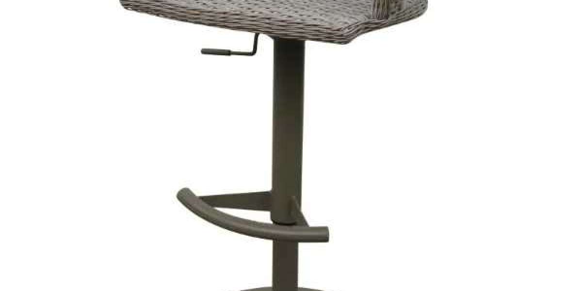 How to choose the right rattan patio bar stool for your home?