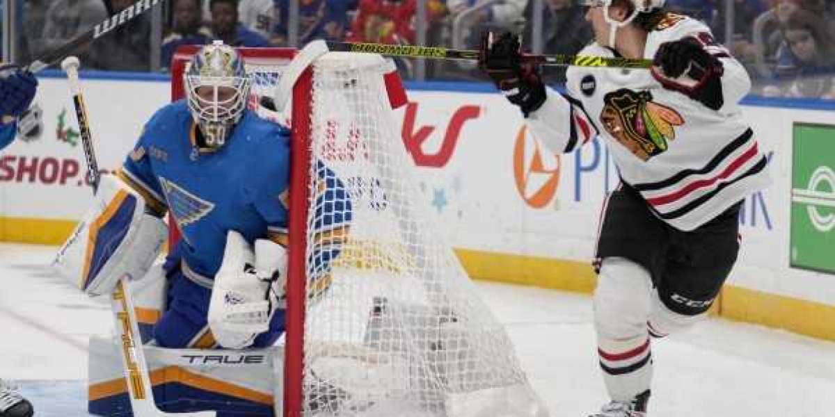 För första gången i NHL:s historia gjorde två spelare mål med en lacrosse-liknande rörelse